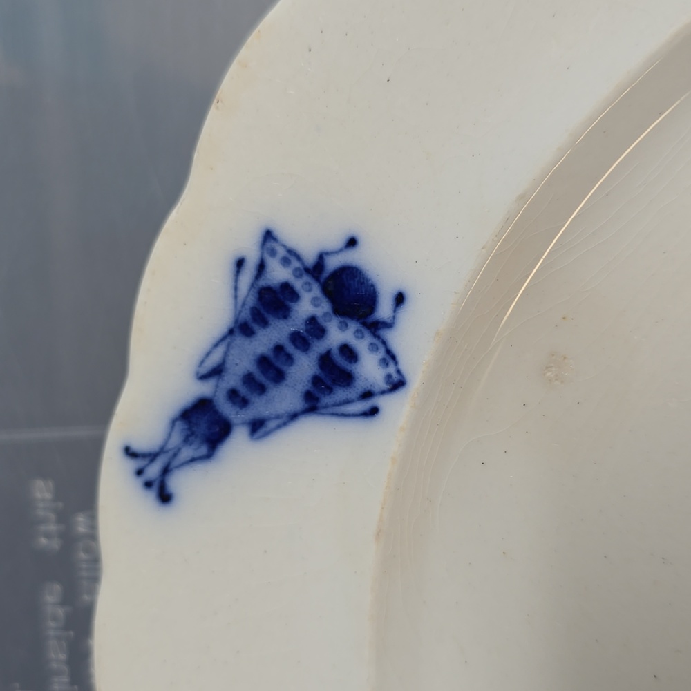 Meissen Blue Insect Plate - Picture 5 of 6